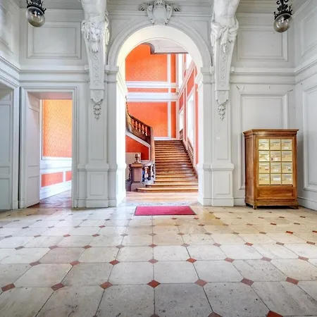 Le Logis Du Chateau
